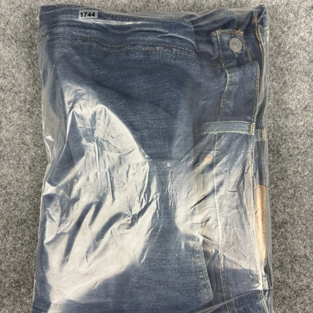 Levis levi 469